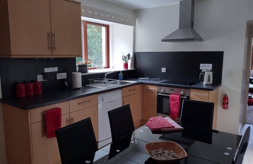 Crianlarich House | Benmore Farm House in Stirling with Mountain View