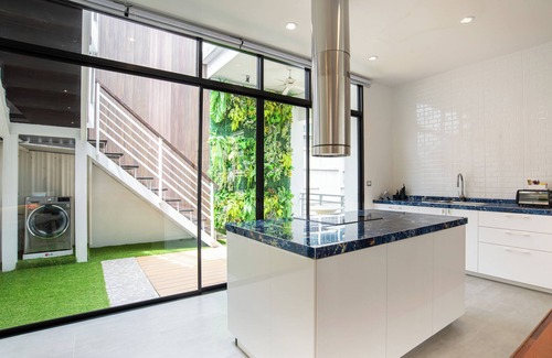 Chidlom Apartment | Benviar Tonson Residence