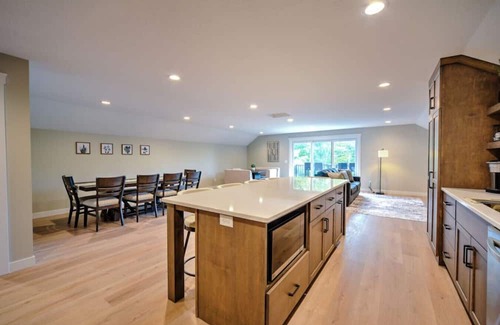 Markville House | Berg Lake Barndo - Luxe Retreat on Berg Lake