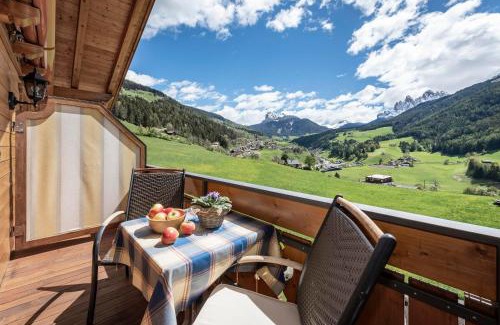Funes Apartment | Bergblick App Lärche