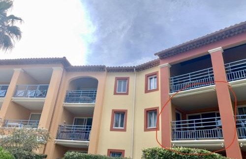 Giens Apartment | BERGERIE PLAGE Balnéo Clim piscine