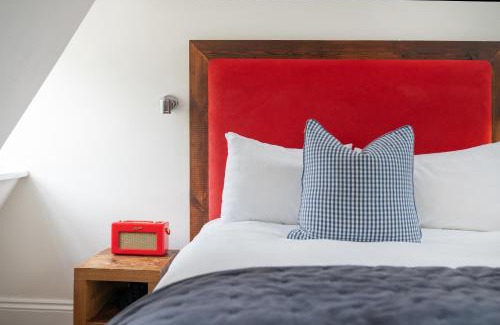 Bristol Apartment | Berkley Suites, Suite 5
