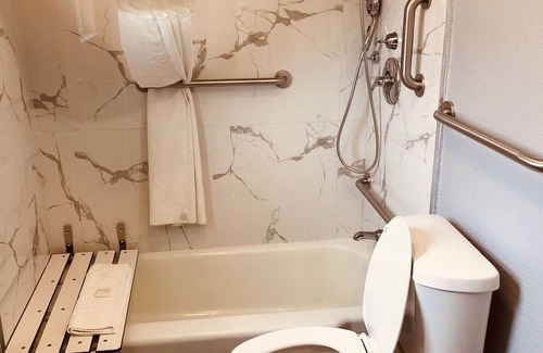 Pittsfield Hotel | Berkshire Inn