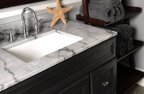 Berlin House | Berlin on the Hill, mt. views, 0.5mi to trails, ride from house