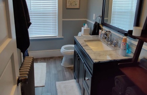 Berlin House | Berlin on the Hill, mt. views, 0.5mi to trails, ride from house