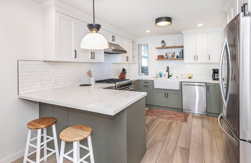 Bernal Heights House | Bernal Bungalow - 2 Bdr./2 Bath with Backyard.