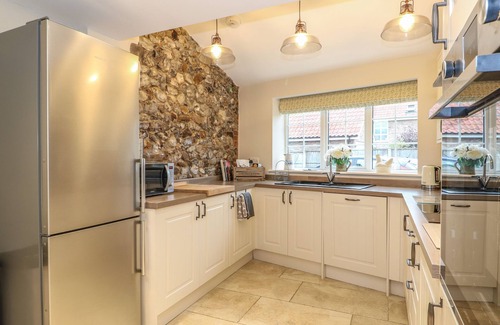 Grimston Cottage | BERTELLE, character holiday cottage in Grimston