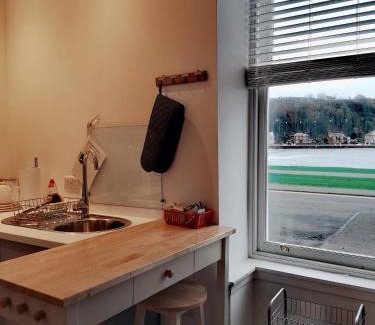 Millport Apartment | Beside the Bay