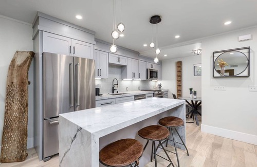 Midtown Sacramento Apartment | Bespoke 1 Bedroom - Private Patio & Fire Pit