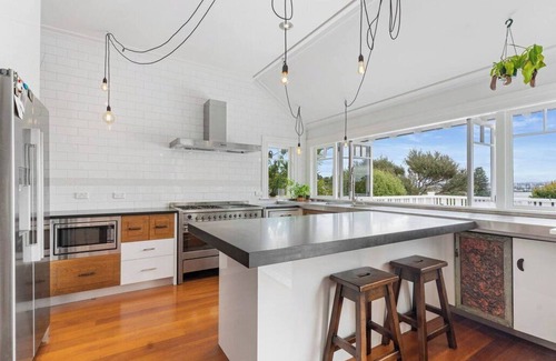 Stanley Point House | Bespoke Stays - Luxurious Coastal Living
