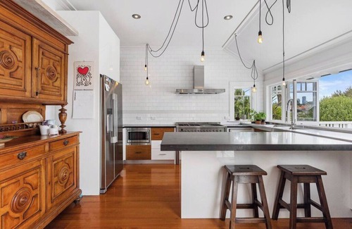 Stanley Point House | Bespoke Stays - Luxurious Coastal Living