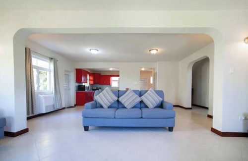 Ridgeway Apartment | Best E Villas St Silas St James. Spacious 3 Bedroom Town House near Golf Course.