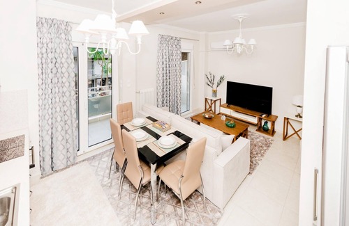 Zavlani Apartment | Best House Ellinou Stratiotou Ayia Patra