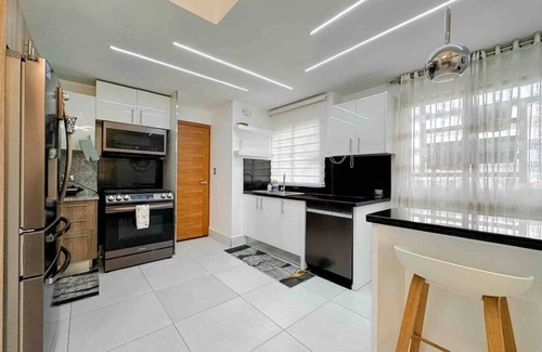 Renacimiento Apartment | @Best Location 3BR 3.5BA AC Gymnn