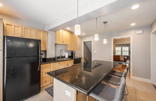 Downtown Salt Lake City House | BEST LOCATION DOWNTOWN, DESIGNER FURNISHINGS