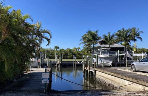 Bokeelia Condo | Best location on Pine Island on Jug Creek in the Bocilla Island Club Unit I-49