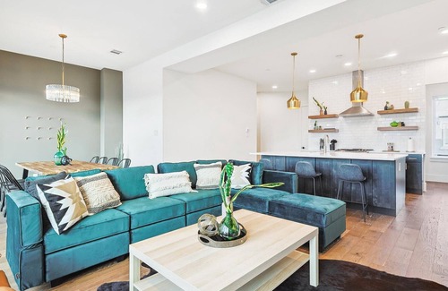 Cedars House | Best of The Cedars - Dallas Views, Rooftop Luxury