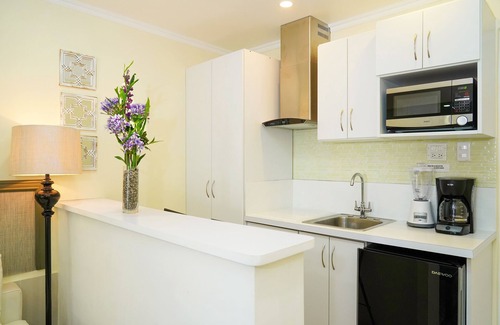 Noord Villa | BEST Palm Beach Villa 26ppl 10 Private Suites & Bathrooms 5 mins Beach Walk