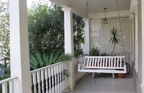 Touro House | Best uptown location for families!