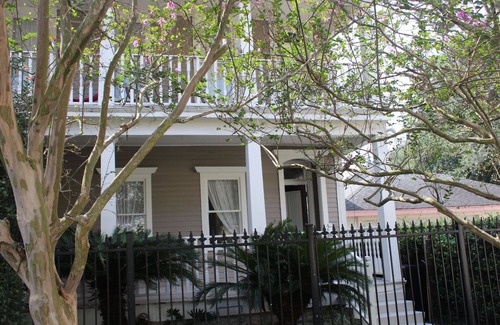 Touro House | Best uptown location for families!