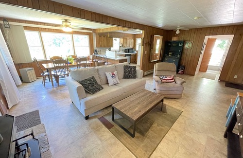 Bat Cave House | Best View in Bat Cave