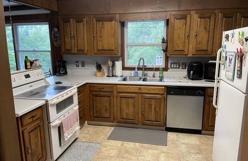 Bat Cave House | Best View in Bat Cave