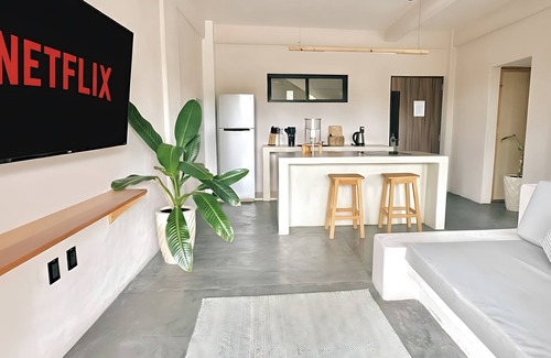 Santa Maria Apartment | Best View Loft|Ocean Views|Queen|Daily Clean|AC