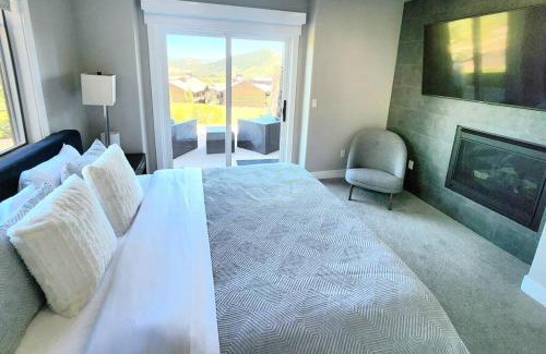 Park City House | Best View on Fairway, With ready Hot Tub!