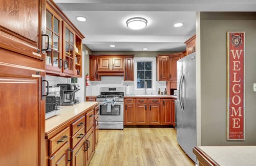 Ellicottville Apartment | Best Village Location! Firepit/Games/Bar/Yard/Outdoor Movie Theater/Etc.