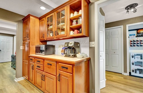 Ellicottville Apartment | Best Village Location! Firepit/Games/Bar/Yard/Outdoor Movie Theater/Etc.