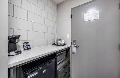 Edgehill Hotel | Best Western Downtown Plus Music Row