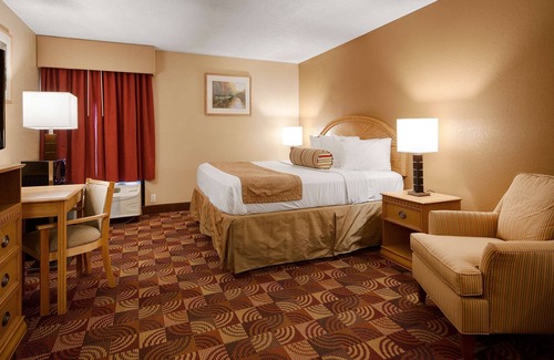 Martinsville Hotel | Best Western Martinsville Inn
