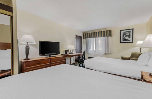 Augusta Hotel | Best Western Plus Augusta Civic Center Inn
