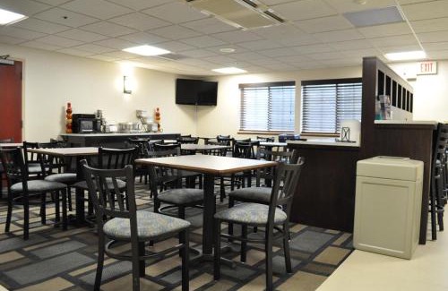 Pittsfield Hotel | Best Western Plus Berkshire Hills Inn & Suites