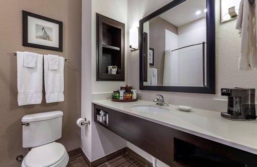 Big Lake Hotel | Best Western Plus Big Lake Inn