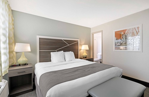 East Daytona Hotel | Best Western Plus Daytona Inn Seabreeze Oceanfront