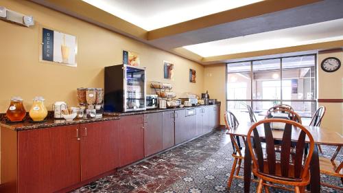 Eau Claire Hotel | Best Western Plus Eau Claire Conference Center