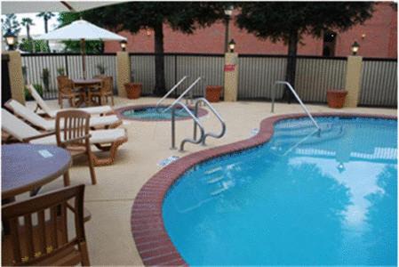 Raisin Hotel | Best Western PLUS Fresno Inn