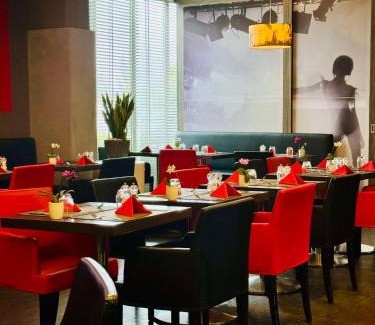 Rungis Hotel | Best Western Plus Paris Orly Airport