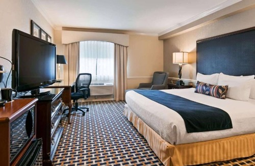 Puyallup Hotel | Best Western Plus Puyallup Hotel
