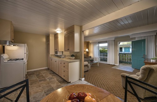 Oak Park Hotel | Best Western Plus Santa Barbara