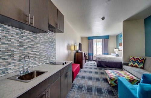Muskogee Hotel | Best Western Plus The Inn & Suites At Muskogee