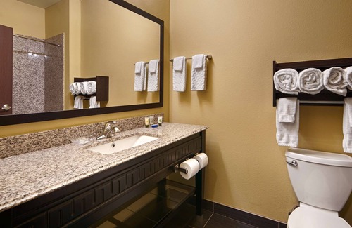 Carrizo Springs Hotel | Best Western Plus Carrizo Springs Inn & Suites