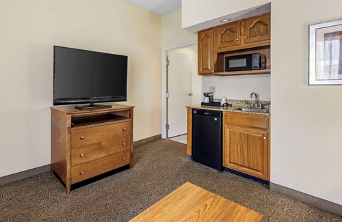 Cookeville Hotel | Best Western Thunderbird Motel