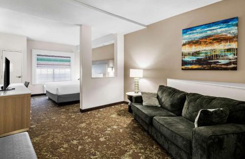 Winnetonka Hotel | Best Western Worlds Of Fun