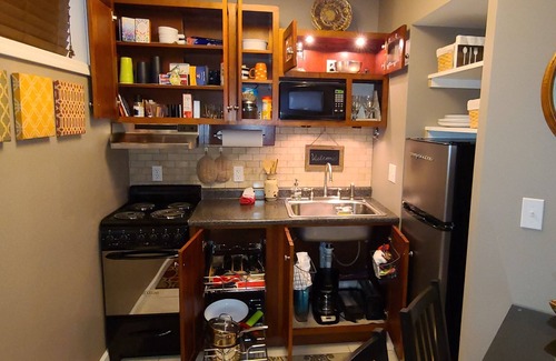 Potsdam Apartment | Beth's Place - On the River - W/Hot Tub, Pickleball Court & Putting Green