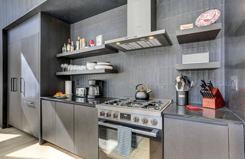 Rowland House | Bethel NY Wellness Retreat w/Spa Amenities