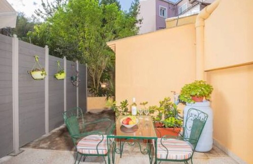 Corfu Town Apartment | Bethy's #2|Studio - One Bedroom Apartment, Sleeps 2