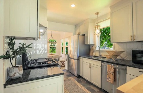 Holladay House | Bettie's Sweet Retreat!