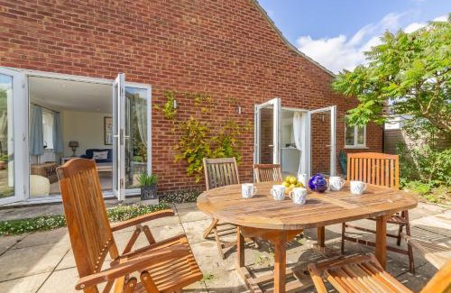 Brancaster House | Bettys Cottage